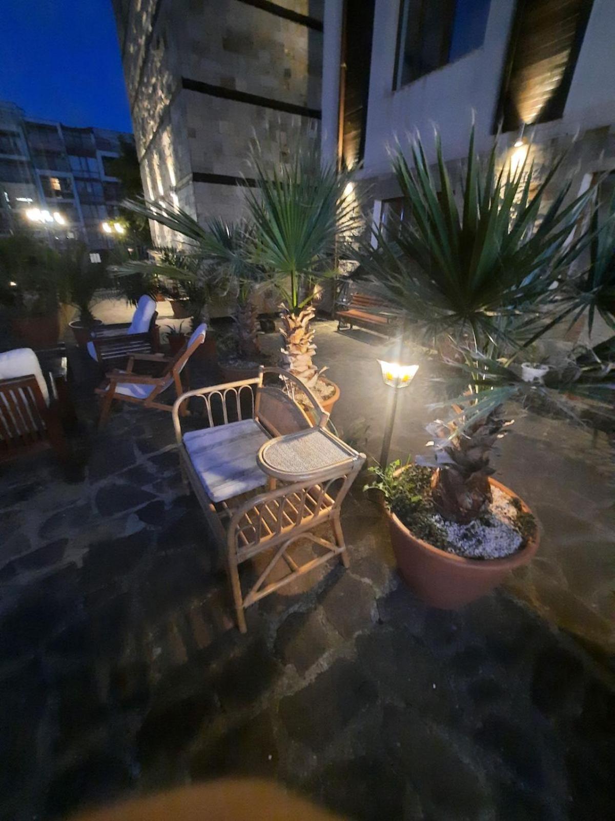 Апатаменти За Гости Sunshine И Glory Apartment Sveti Vlas Bagian luar foto