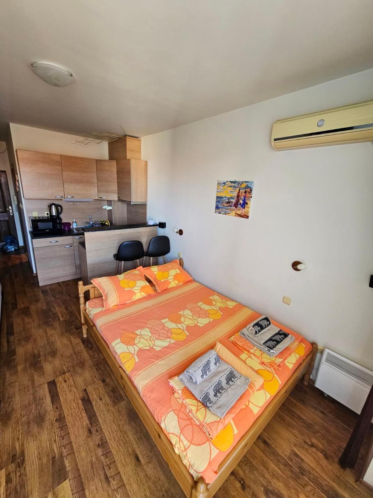 Апатаменти За Гости Sunshine И Glory Apartment Sveti Vlas Bagian luar foto